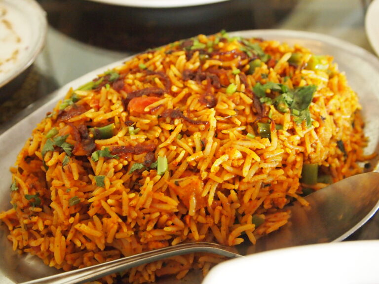 What Is Biryani Indian Food: Embracing the Cultural Richness of Indian Biryani